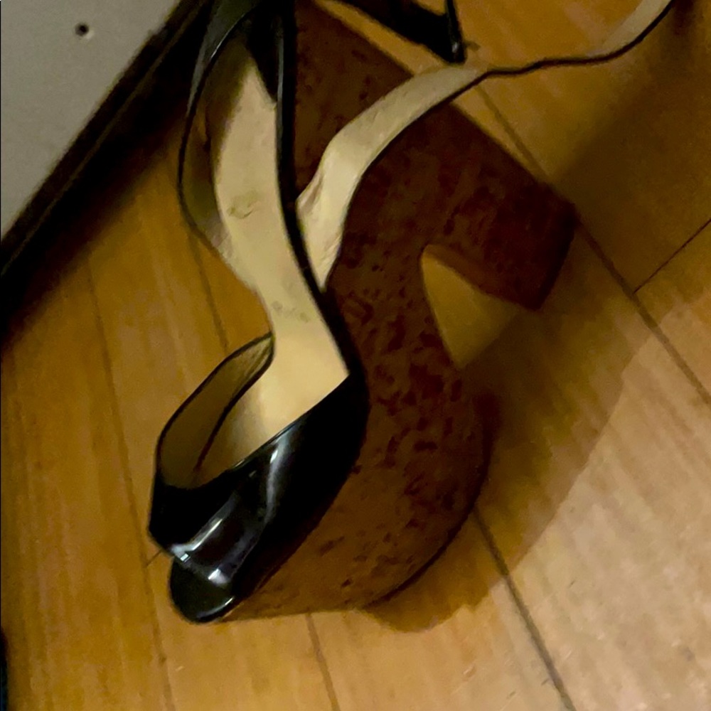 Shoes - Picture 2 of 5